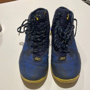 Under Armour Basketball Sneakers Mens size 11